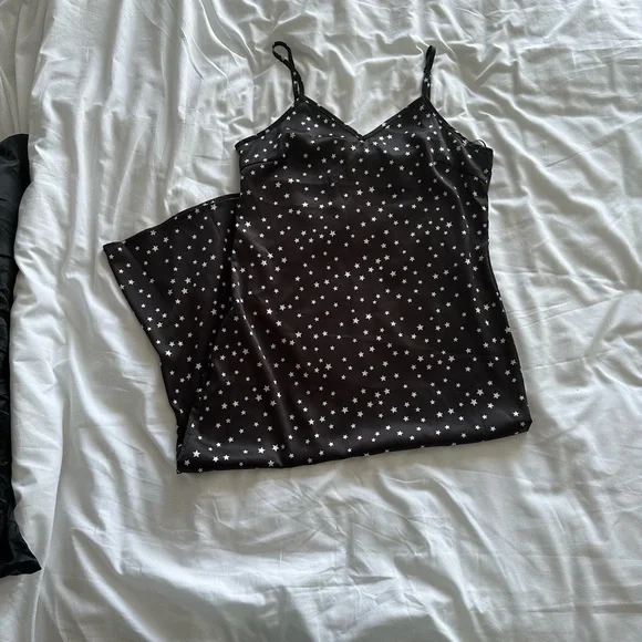 Princess Polly Lioness Silky Star Barcelona Midi Dress - Picture 3 of 4